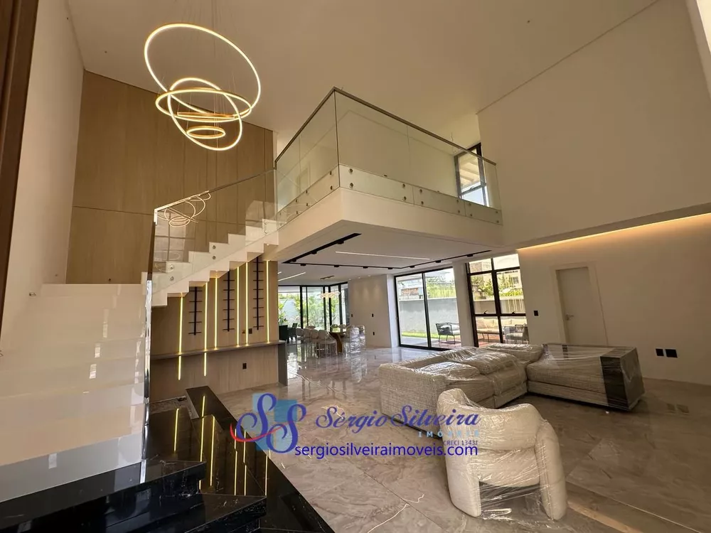 Casa de Condomínio à venda com 5 quartos, 470m² - Foto 2