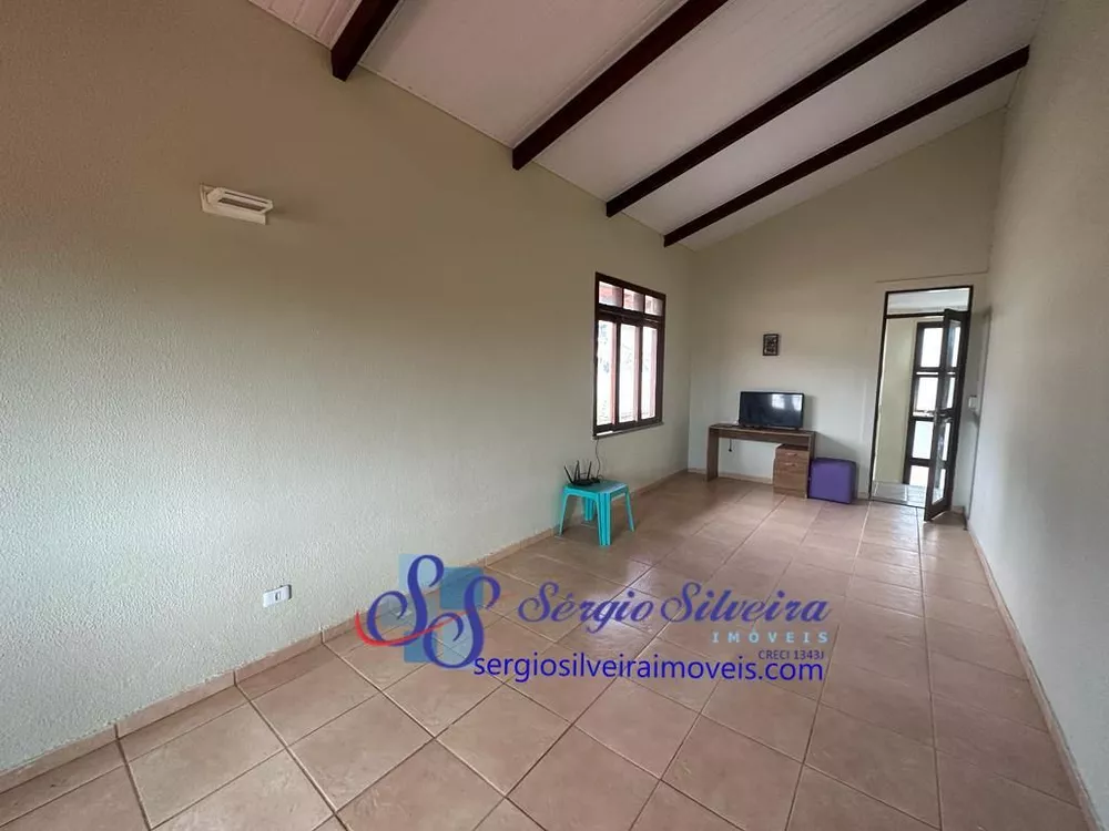 Casa de Condomínio à venda com 5 quartos, 236m² - Foto 4