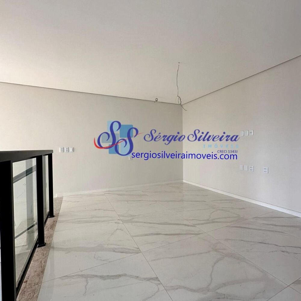 Casa de Condomínio à venda com 4 quartos, 278m² - Foto 2