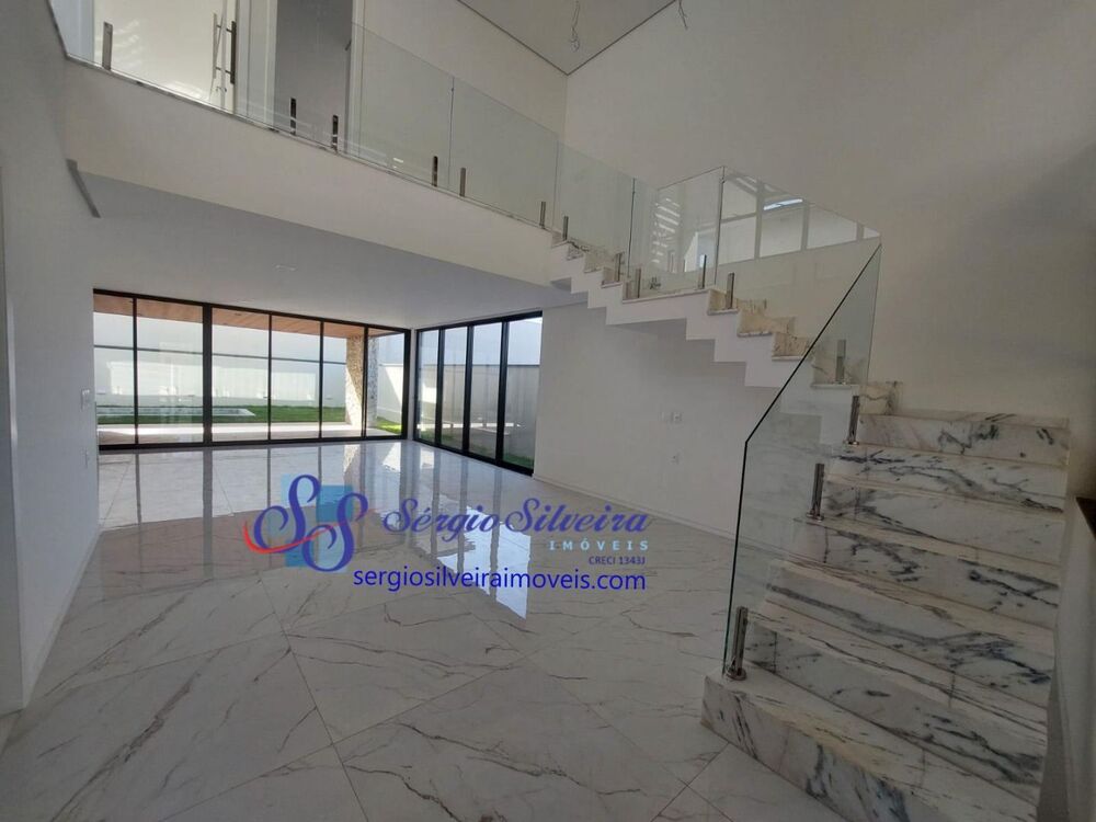 Casa de Condomínio à venda com 4 quartos, 272m² - Foto 5
