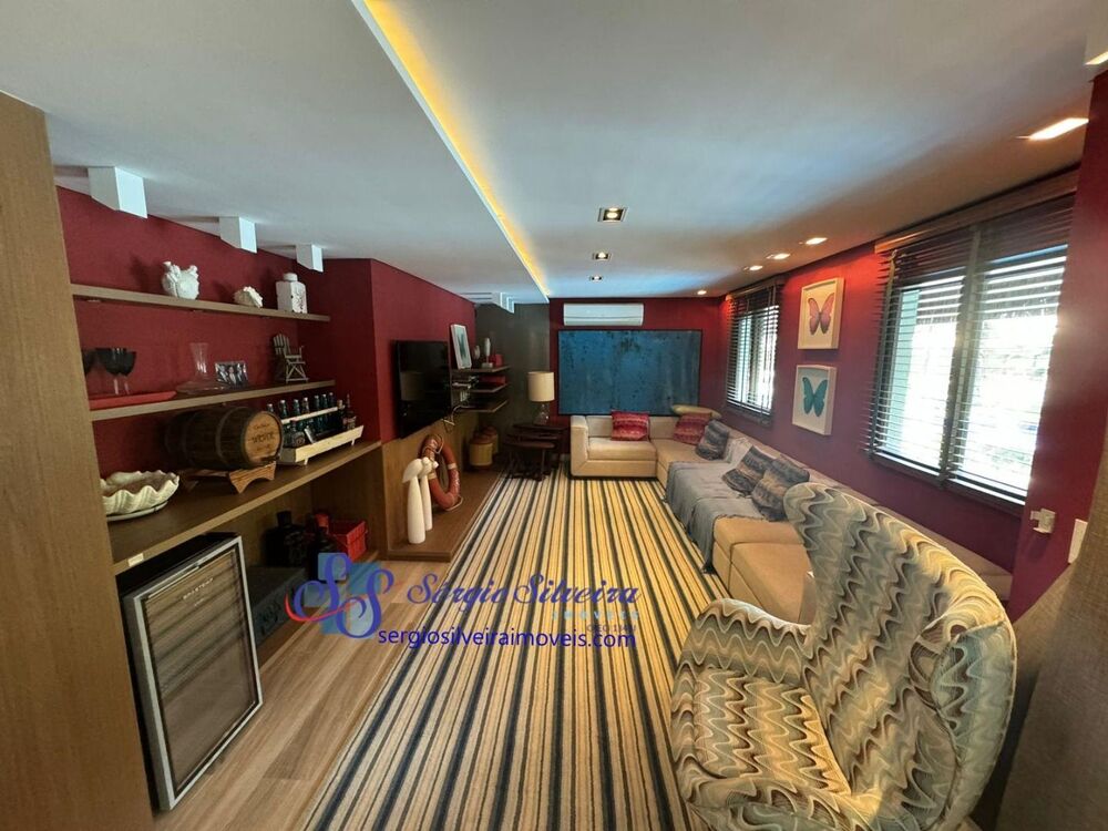Apartamento à venda com 4 quartos, 200m² - Foto 2