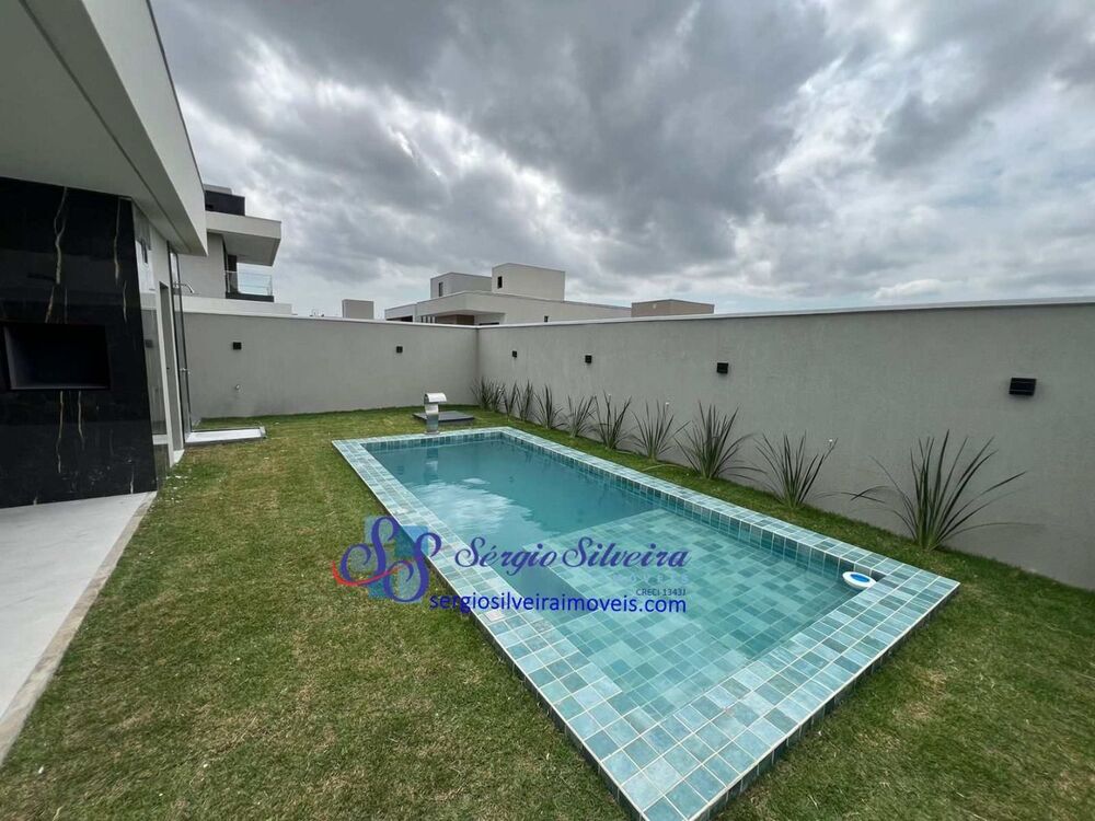 Casa de Condomínio à venda com 4 quartos, 254m² - Foto 3