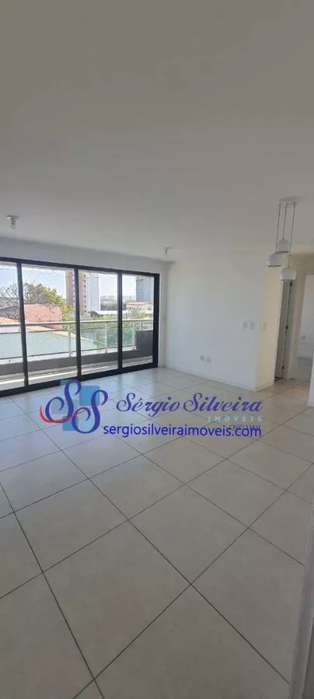 Apartamento à venda com 2 quartos, 72m² - Foto 2