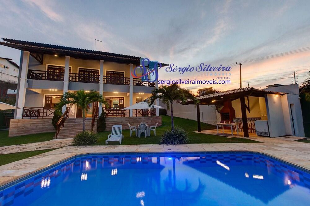 Casa de Condomínio à venda com 8 quartos, 400m² - Foto 1