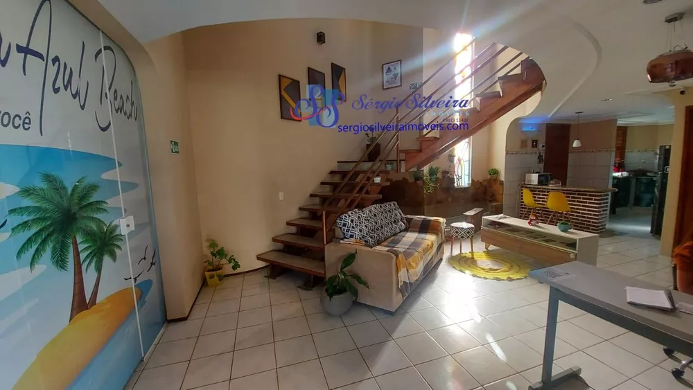 Casa de Condomínio à venda com 4 quartos, 320m² - Foto 2