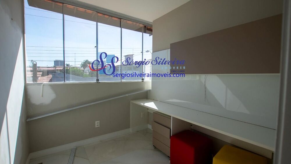 Casa de Condomínio à venda com 3 quartos, 256m² - Foto 5