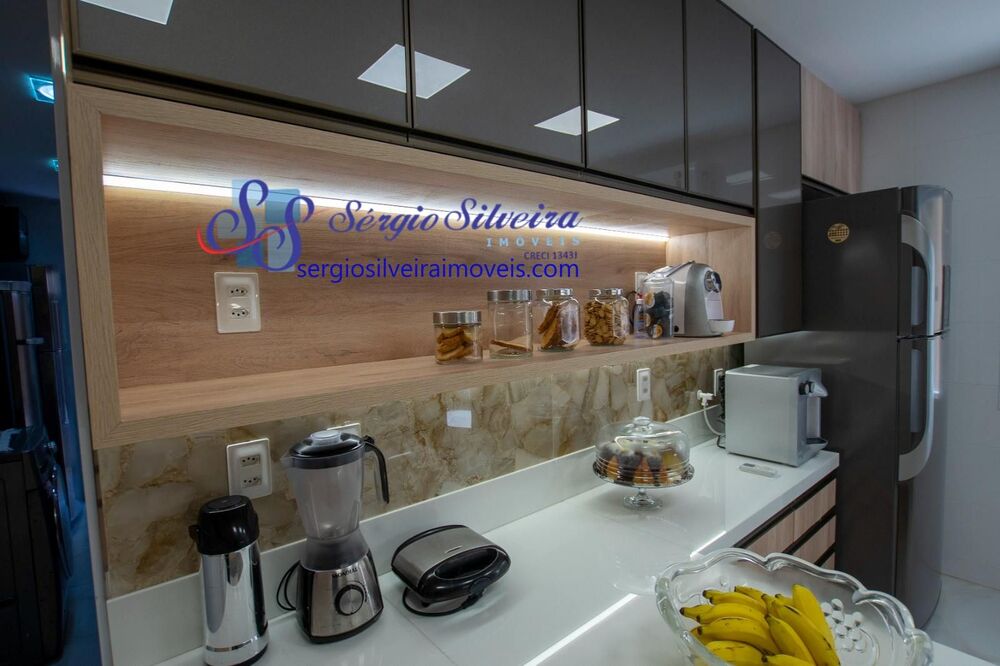 Casa de Condomínio à venda com 3 quartos, 256m² - Foto 2