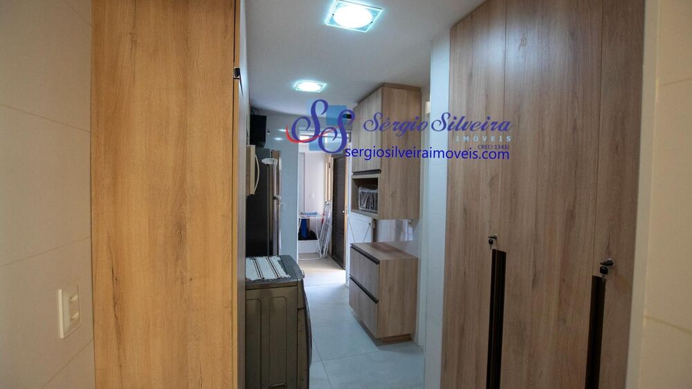 Casa de Condomínio à venda com 3 quartos, 256m² - Foto 4