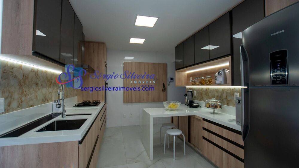 Casa de Condomínio à venda com 3 quartos, 256m² - Foto 3