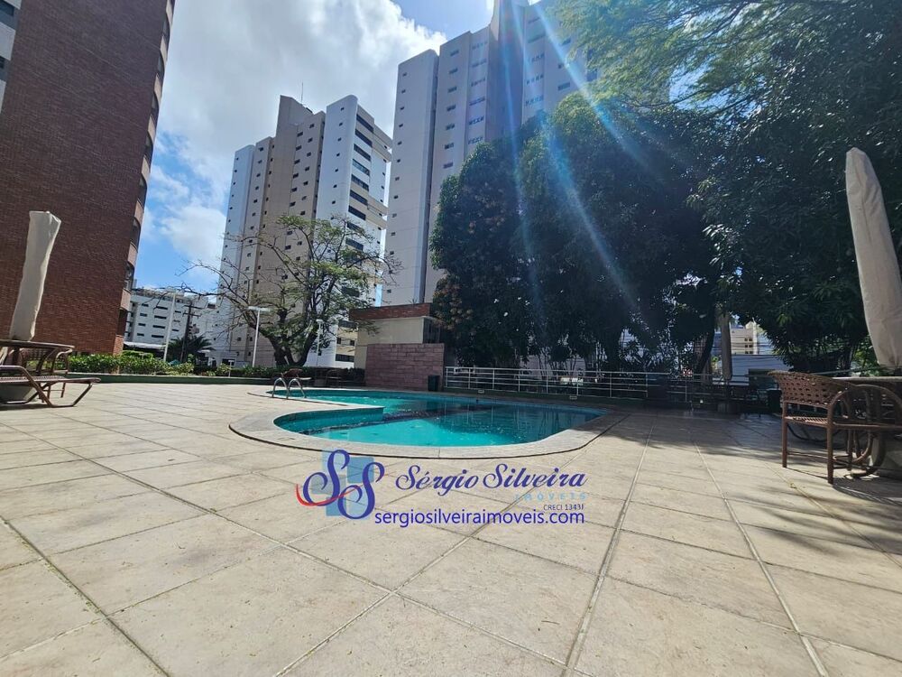 Apartamento à venda com 3 quartos, 115m² - Foto 2