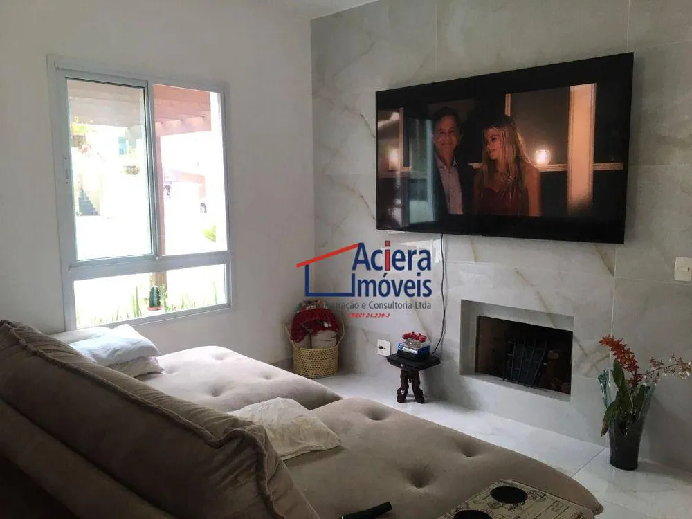 Casa, 3 quartos, 212 m² - Foto 2