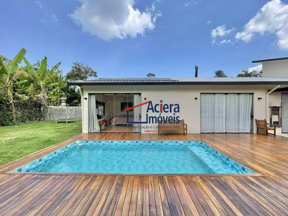 Casa, 3 quartos, 277 m² - Foto 1
