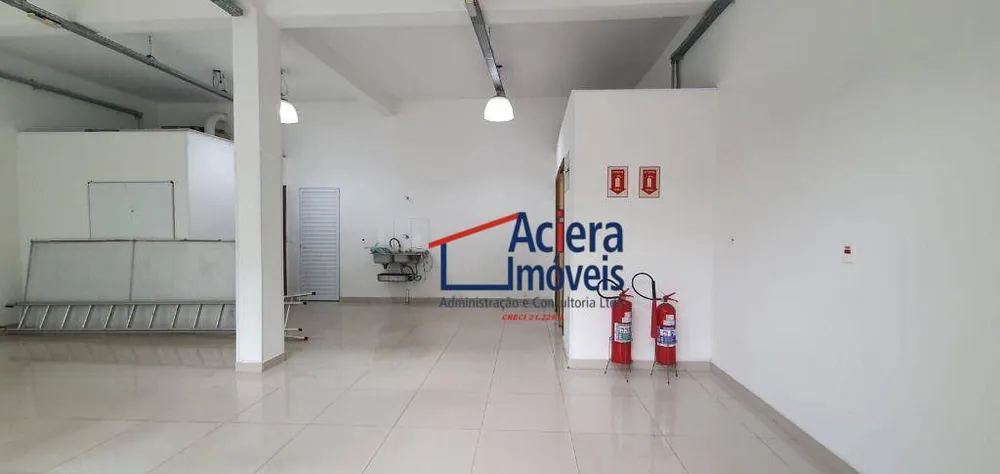 Depósito-Galpão, 241 m² - Foto 1