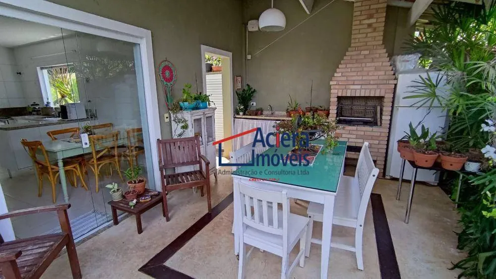 Casa, 4 quartos, 230 m² - Foto 2