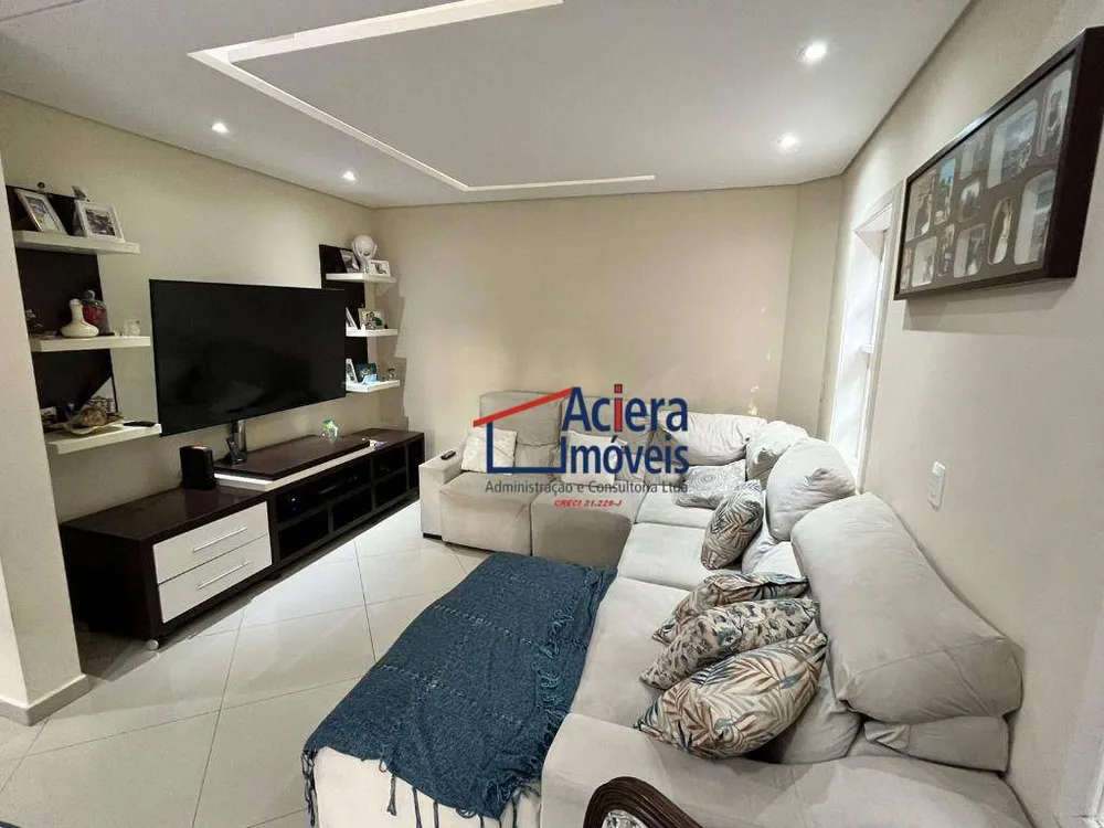 Casa, 3 quartos, 234 m² - Foto 3