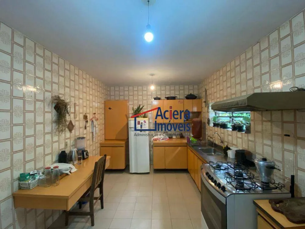 Casa, 4 quartos, 335 m² - Foto 9