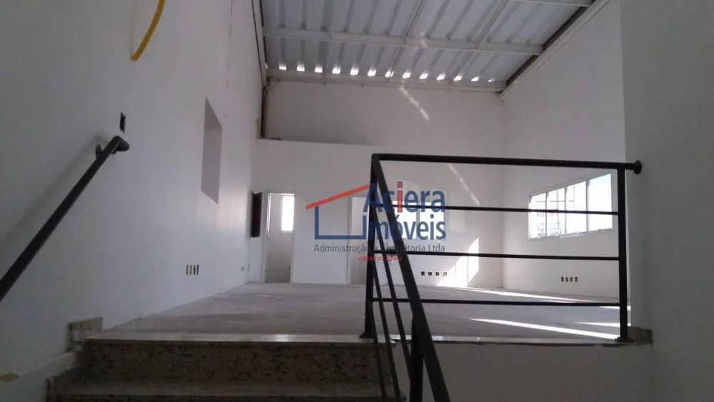 Depósito-Galpão, 1000 m² - Foto 2