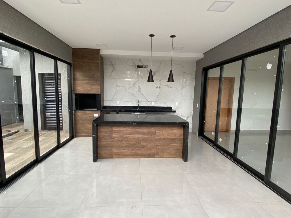 Casa de Condomínio à venda com 3 quartos, 173m² - Foto 1