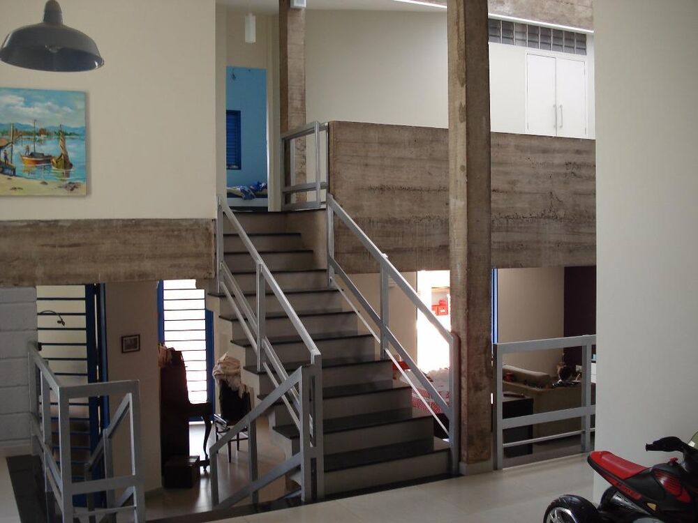 Casa à venda com 4 quartos, 420m² - Foto 2