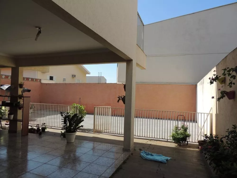Casa, 3 quartos, 220 m² - Foto 3