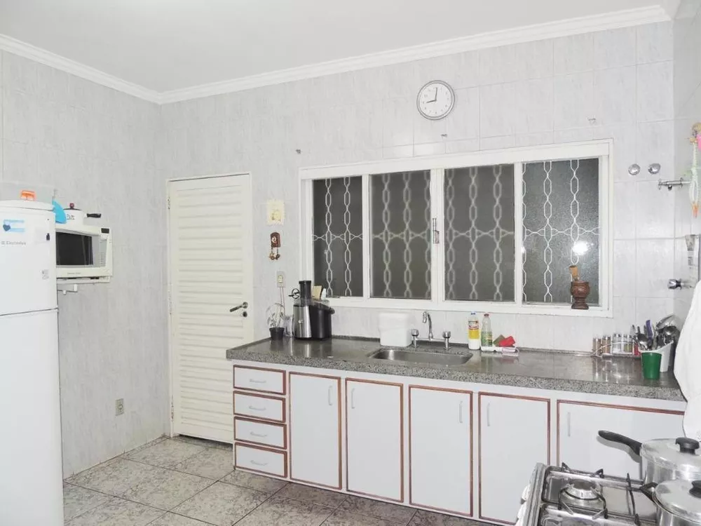 Casa, 3 quartos, 220 m² - Foto 7