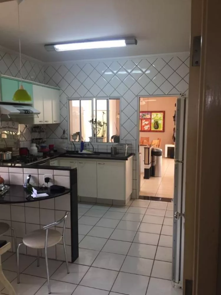 Casa de Condomínio à venda com 3 quartos, 303m² - Foto 5