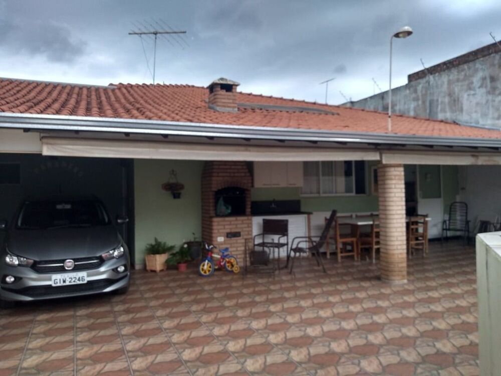 Casa, 4 quartos, 180 m² - Foto 1