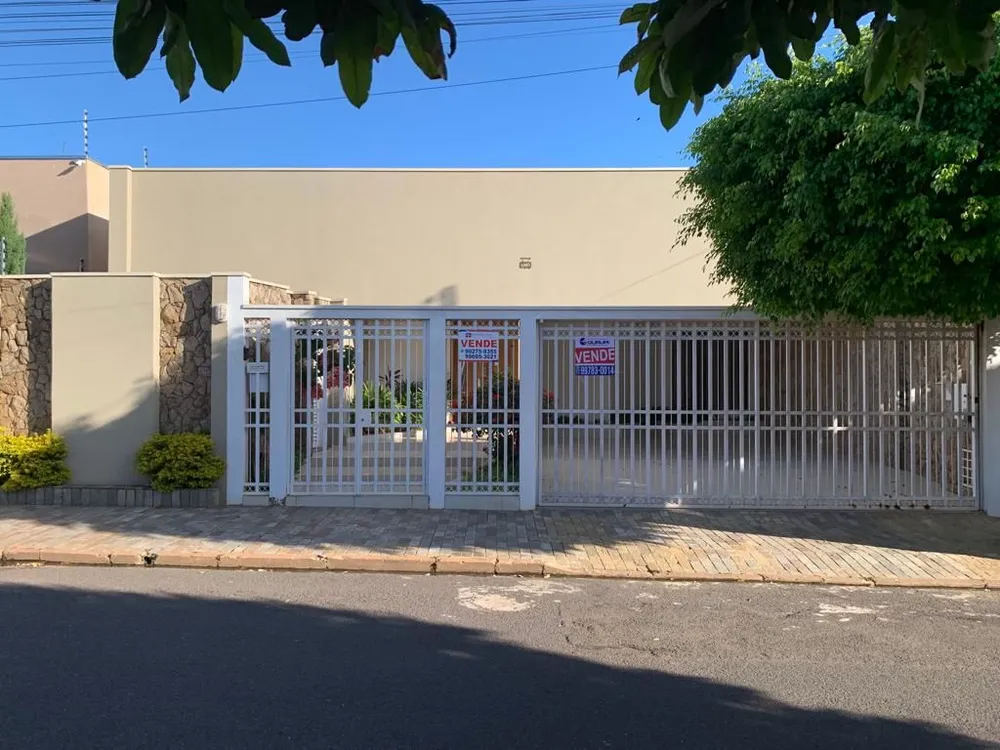 Casa, 3 quartos, 260 m² - Foto 1