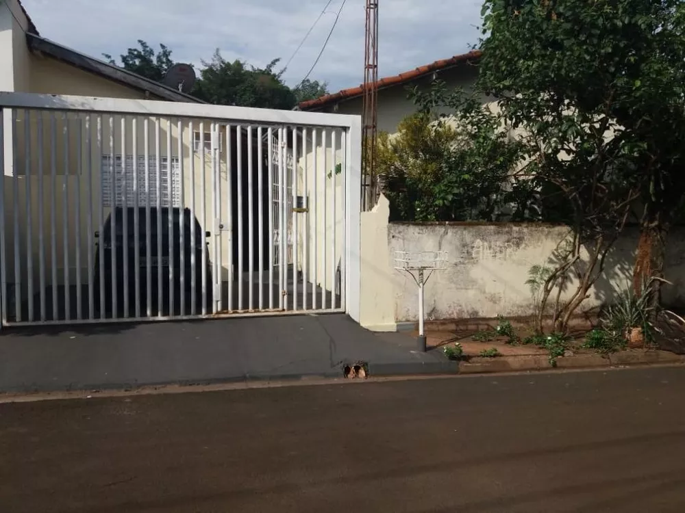 Casa à venda com 3 quartos, 126m² - Foto 2