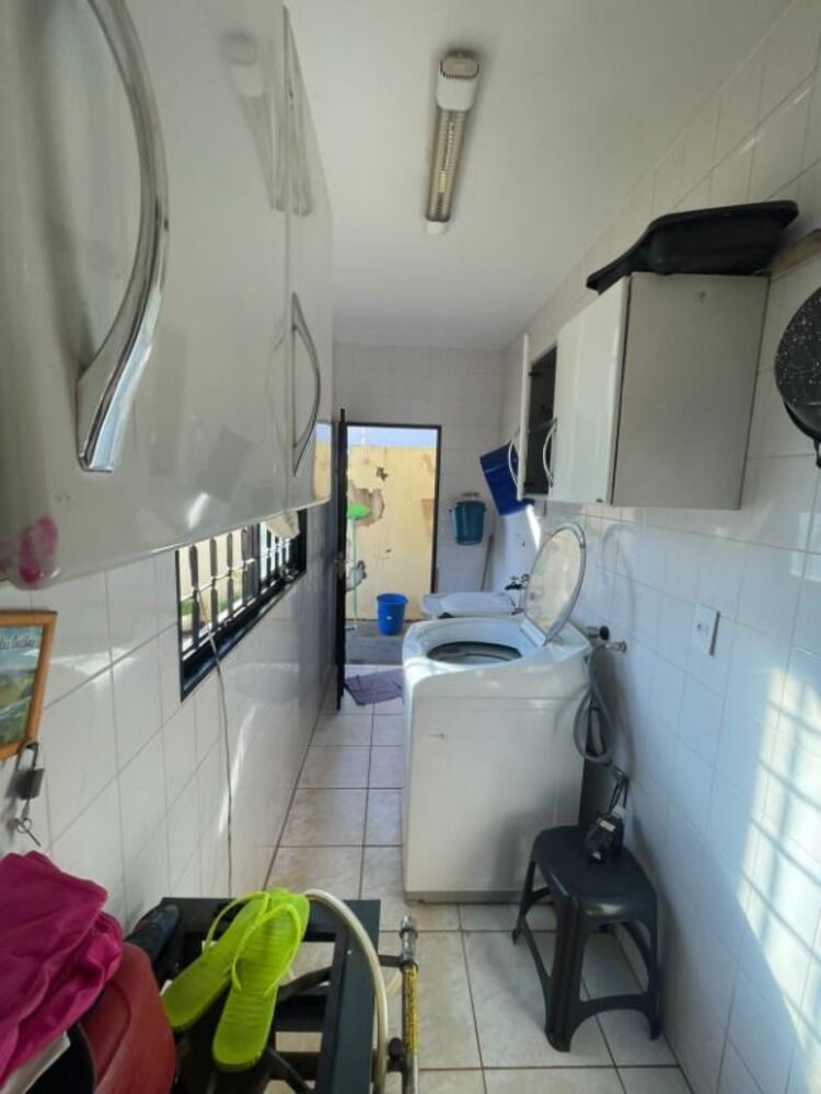 Casa, 3 quartos, 220 m² - Foto 2