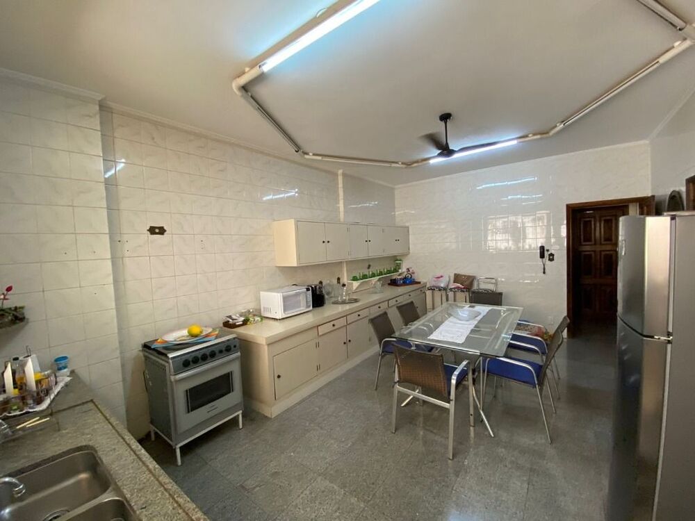 Apartamento à venda com 3 quartos, 170m² - Foto 11