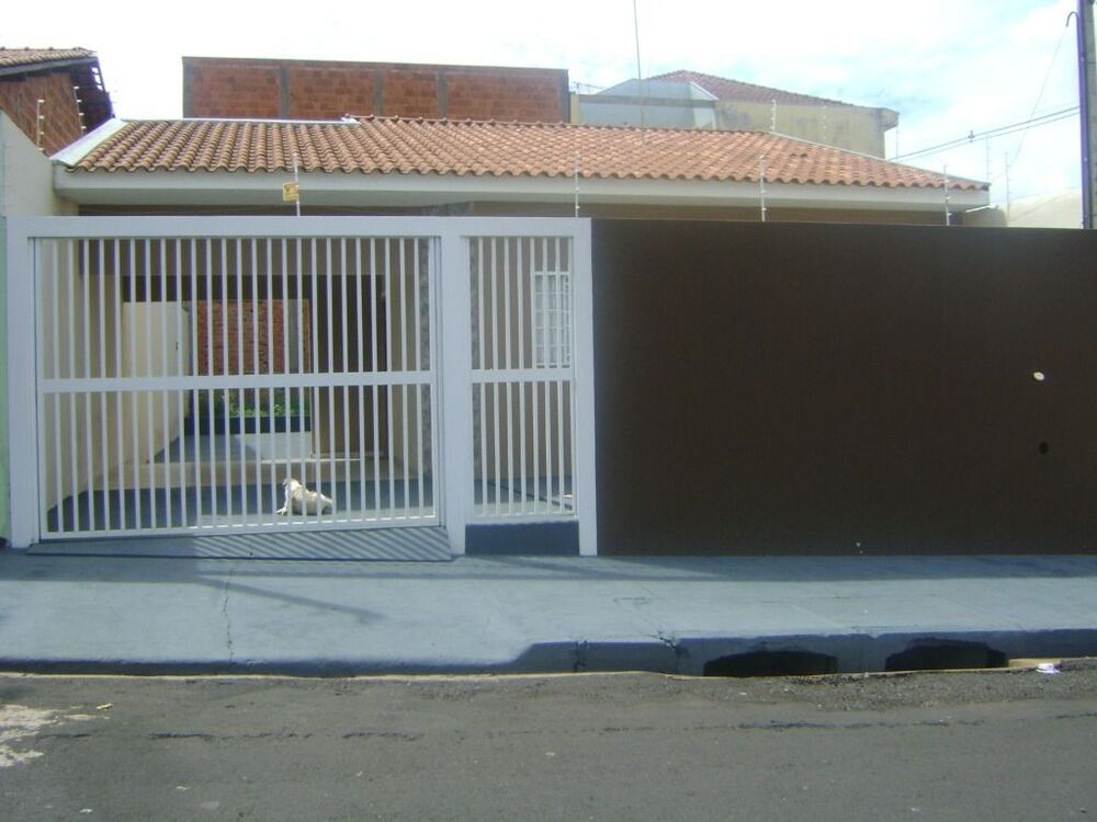 Casa, 2 quartos, 180 m² - Foto 1