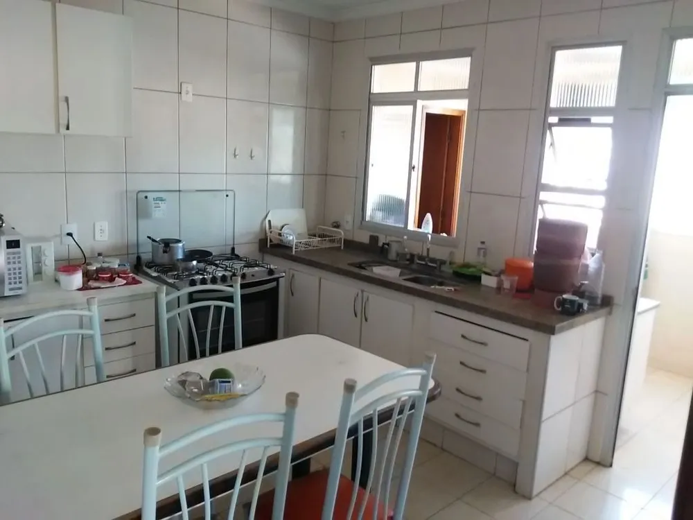 Apartamento, 3 quartos, 138 m² - Foto 2