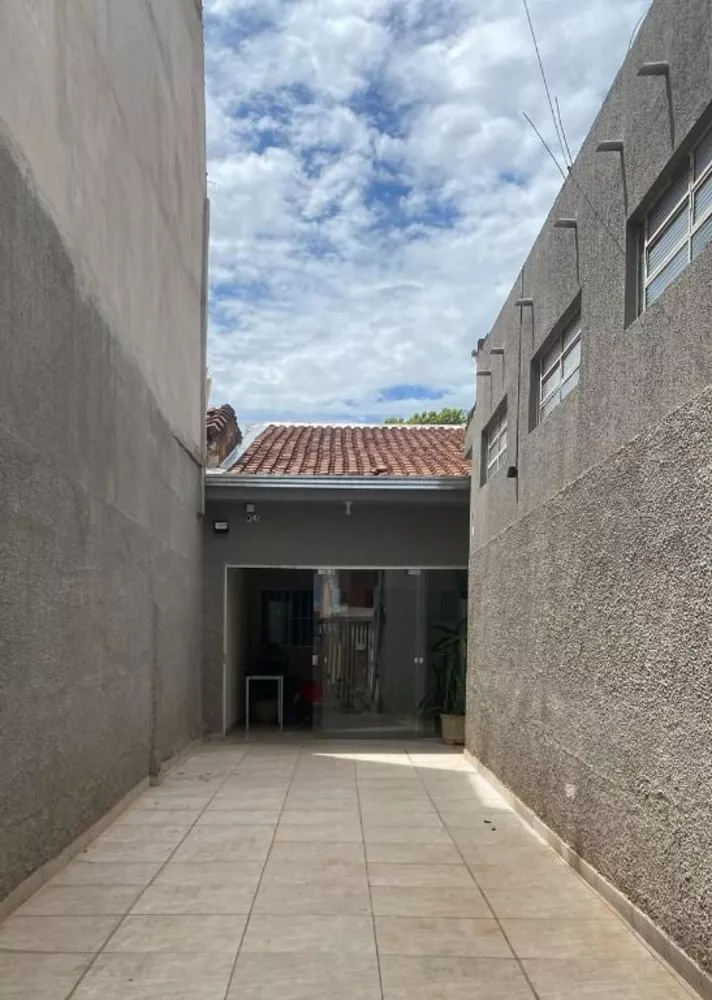 Casa à venda com 3 quartos, 162m² - Foto 2