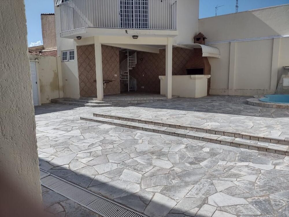 Casa à venda com 4 quartos, 317m² - Foto 4