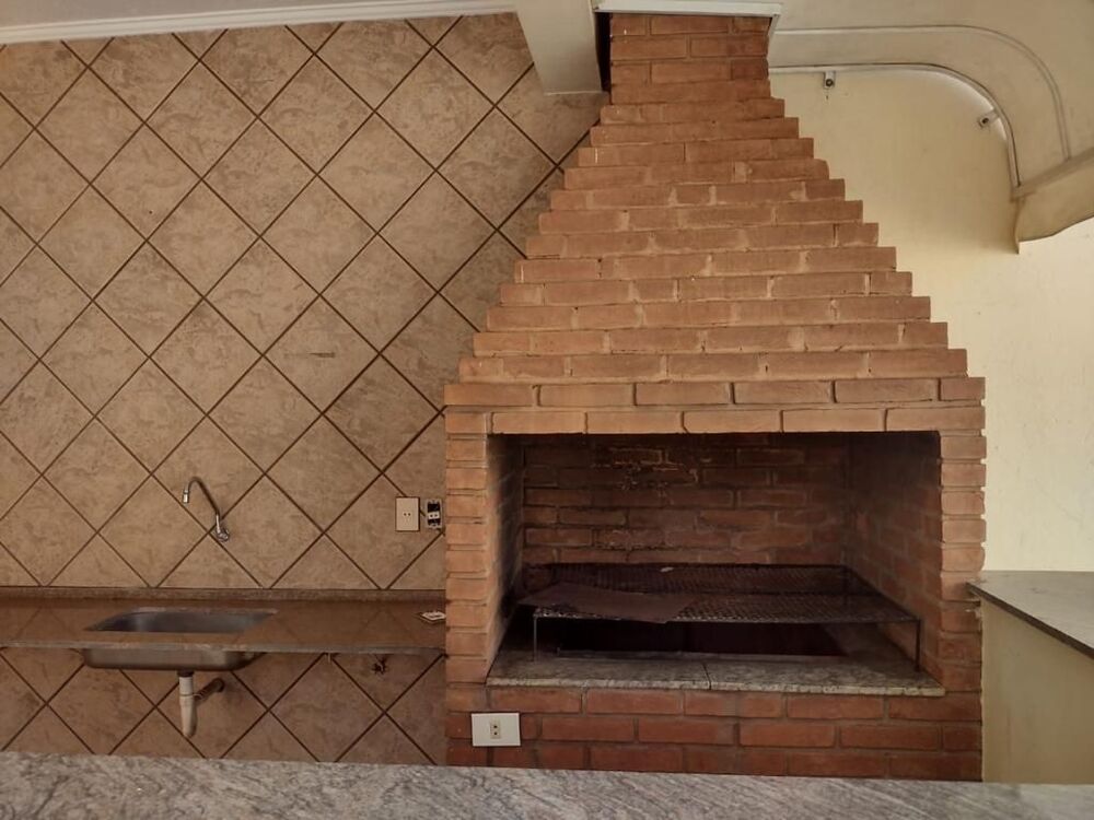 Casa à venda com 4 quartos, 317m² - Foto 3
