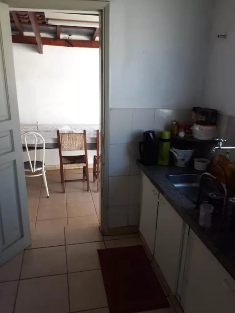 Casa à venda com 3 quartos, 196m² - Foto 10