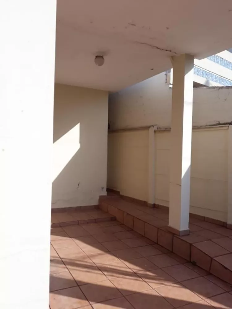 Casa à venda com 3 quartos, 196m² - Foto 5