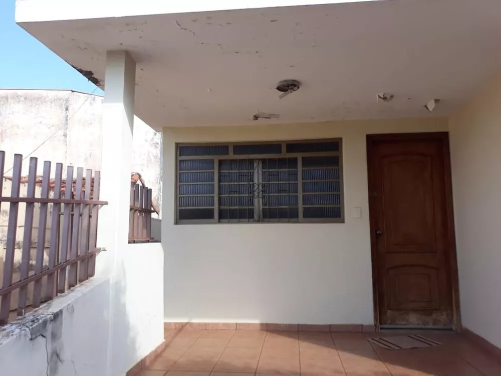 Casa à venda com 3 quartos, 196m² - Foto 3