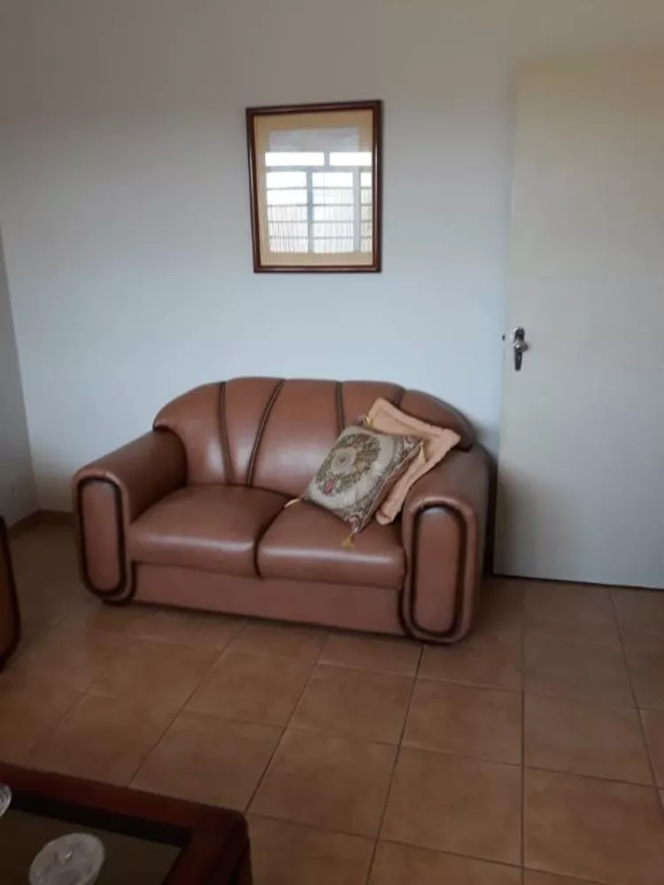 Casa à venda com 3 quartos, 196m² - Foto 7