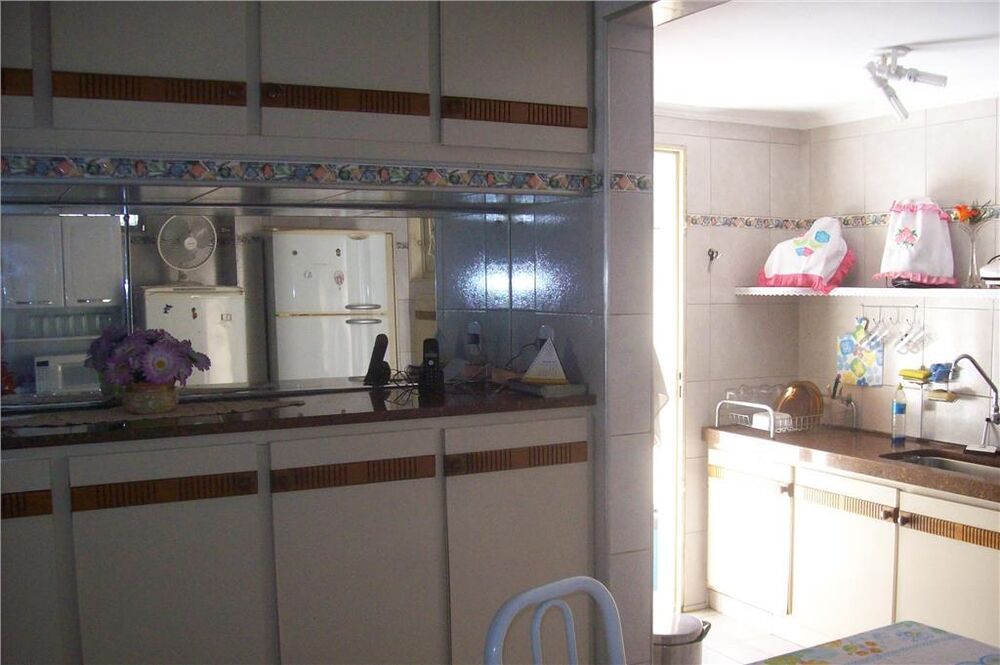 Casa, 6 quartos, 180 m² - Foto 4