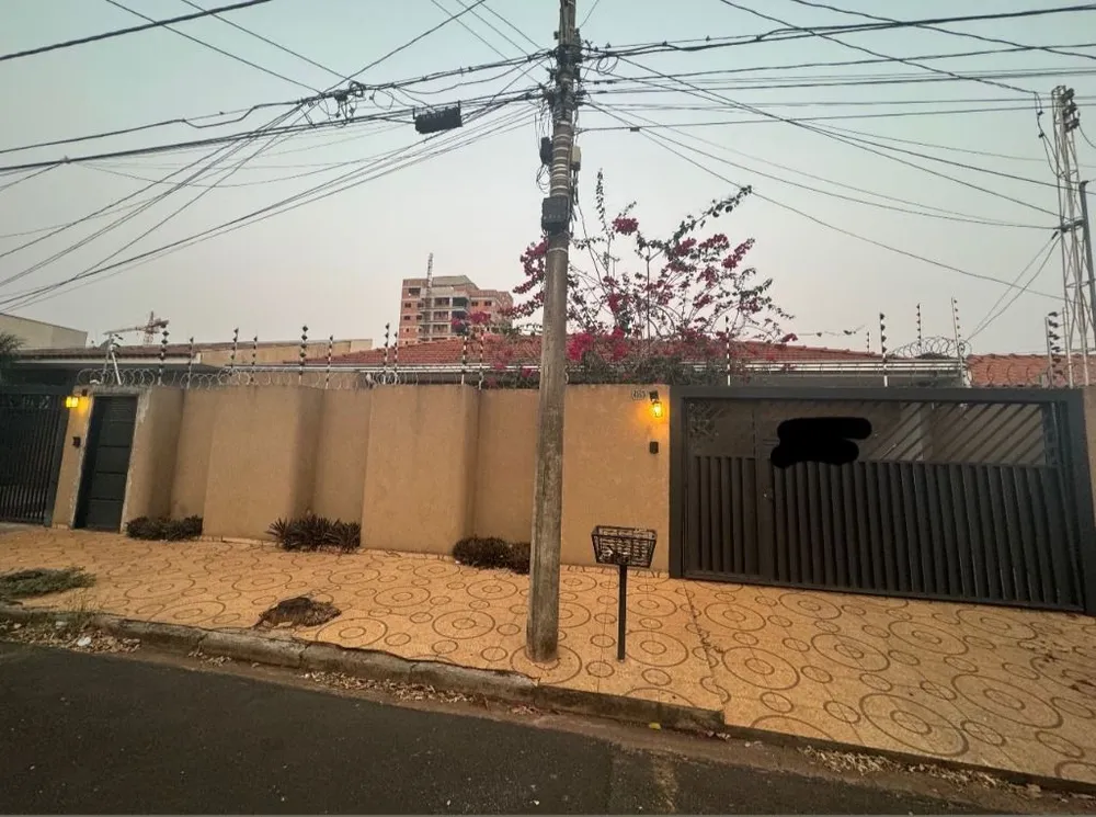 Casa, 4 quartos, 165 m² - Foto 1