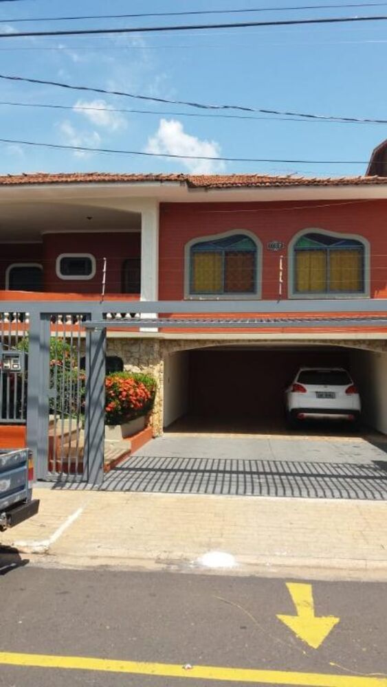 Casa à venda com 3 quartos, 350m² - Foto 3
