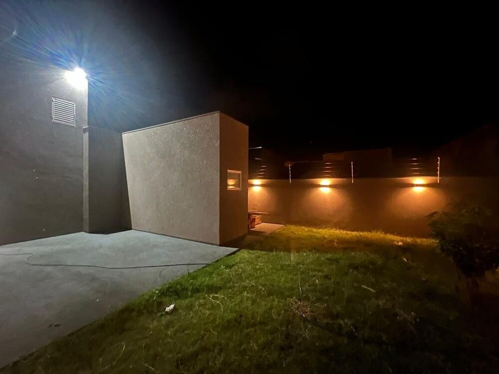 Casa à venda com 2 quartos, 85m² - Foto 2
