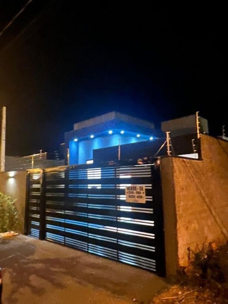 Casa à venda com 2 quartos, 85m² - Foto 4