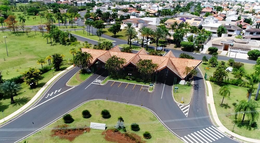 Sobrado, 4 quartos, 554 m² - Foto 1