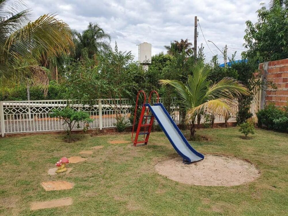 Chácara, 4 quartos, 1079 m² - Foto 2