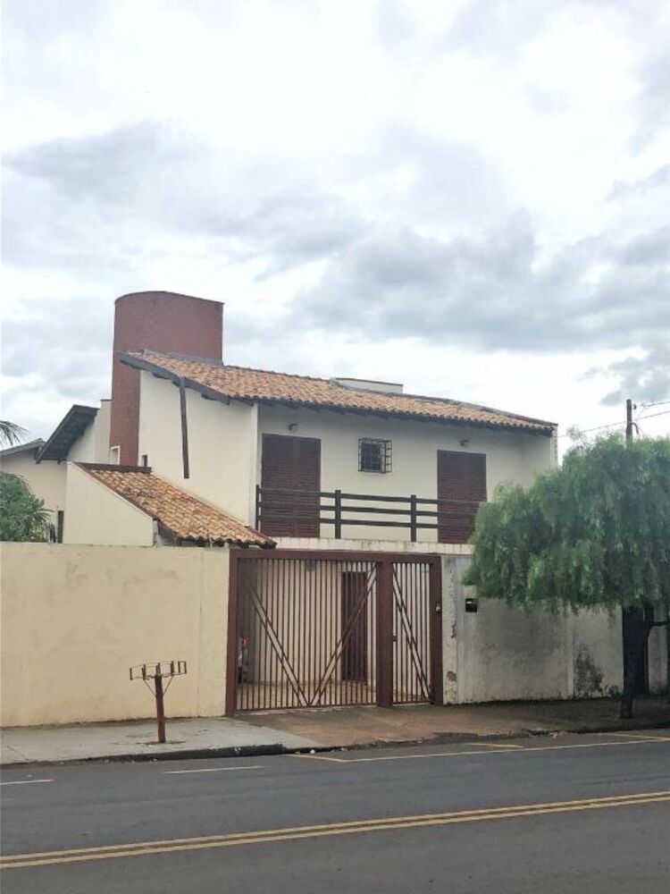 Casa, 3 quartos, 180 m² - Foto 1