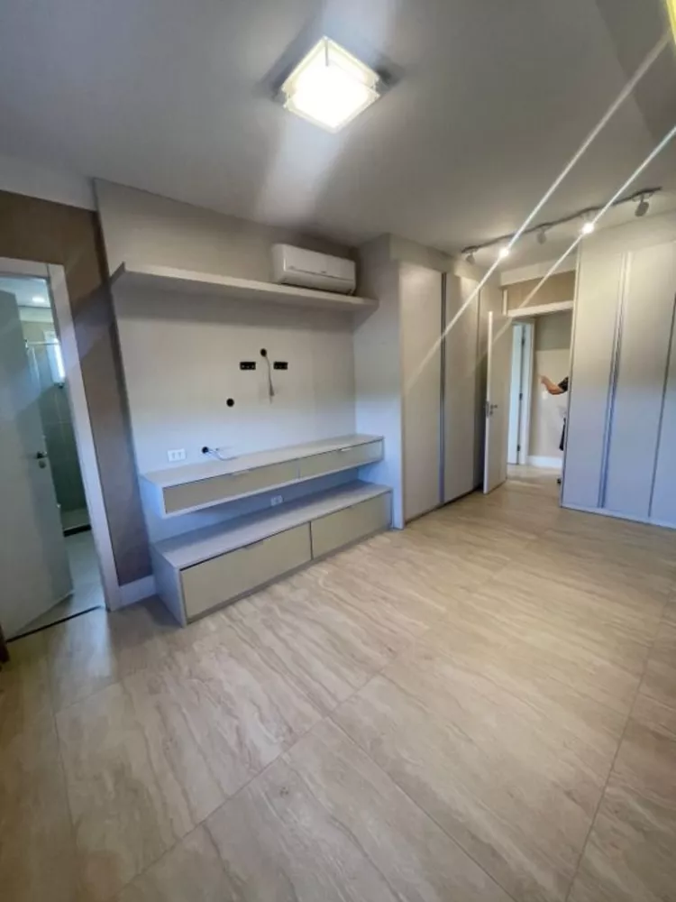 Apartamento, 3 quartos, 174 m² - Foto 1