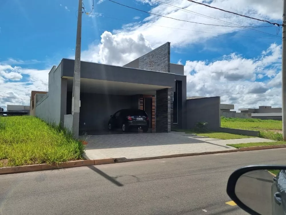 Casa de Condomínio à venda com 3 quartos, 148m² - Foto 1